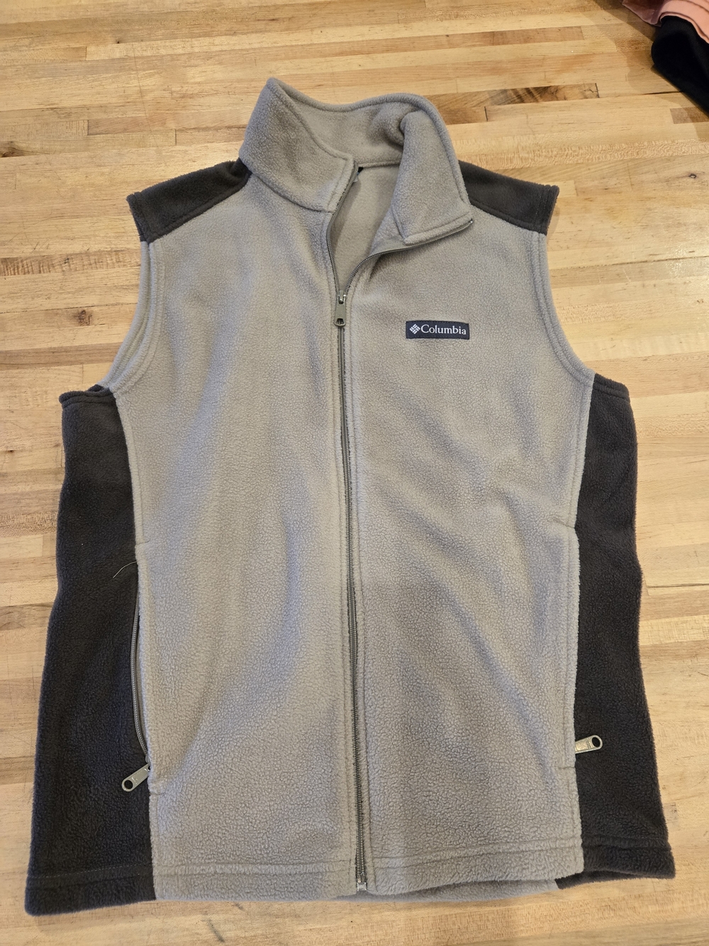 Columbia Two-Tone Gray Fleece Vest